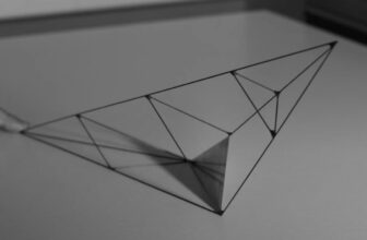This Weird Pyramid Always Lands on the Same Face, Confirming 40-Year-Old Theory