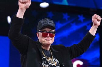 Elon Musk Randomly Drops In on Small Town; Reminds Everyone He is Still Canadian