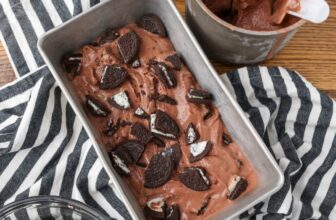 Chocolate Oreo Ice Cream – Barefeet in the Kitchen