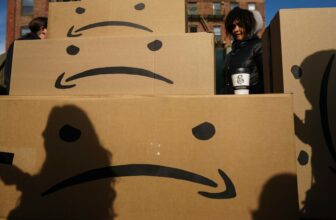 Amazon Rolls Out New AI Tool to Help You Decide What to Buy